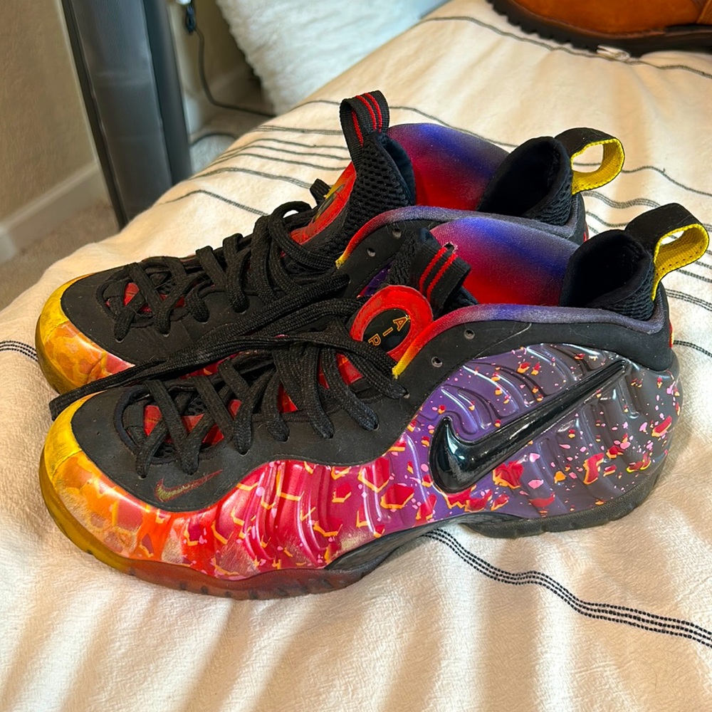 NIKE FOAMPOSITE GALAXY SIZE 9.5